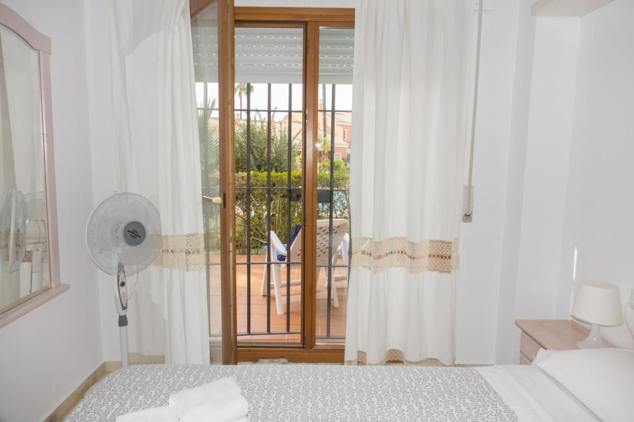 Apartamento Pink Mariposas Chiclana de la Frontera Kültér fotó