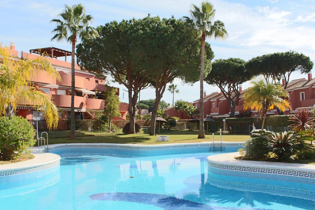 Apartamento Pink Mariposas Chiclana de la Frontera Kültér fotó